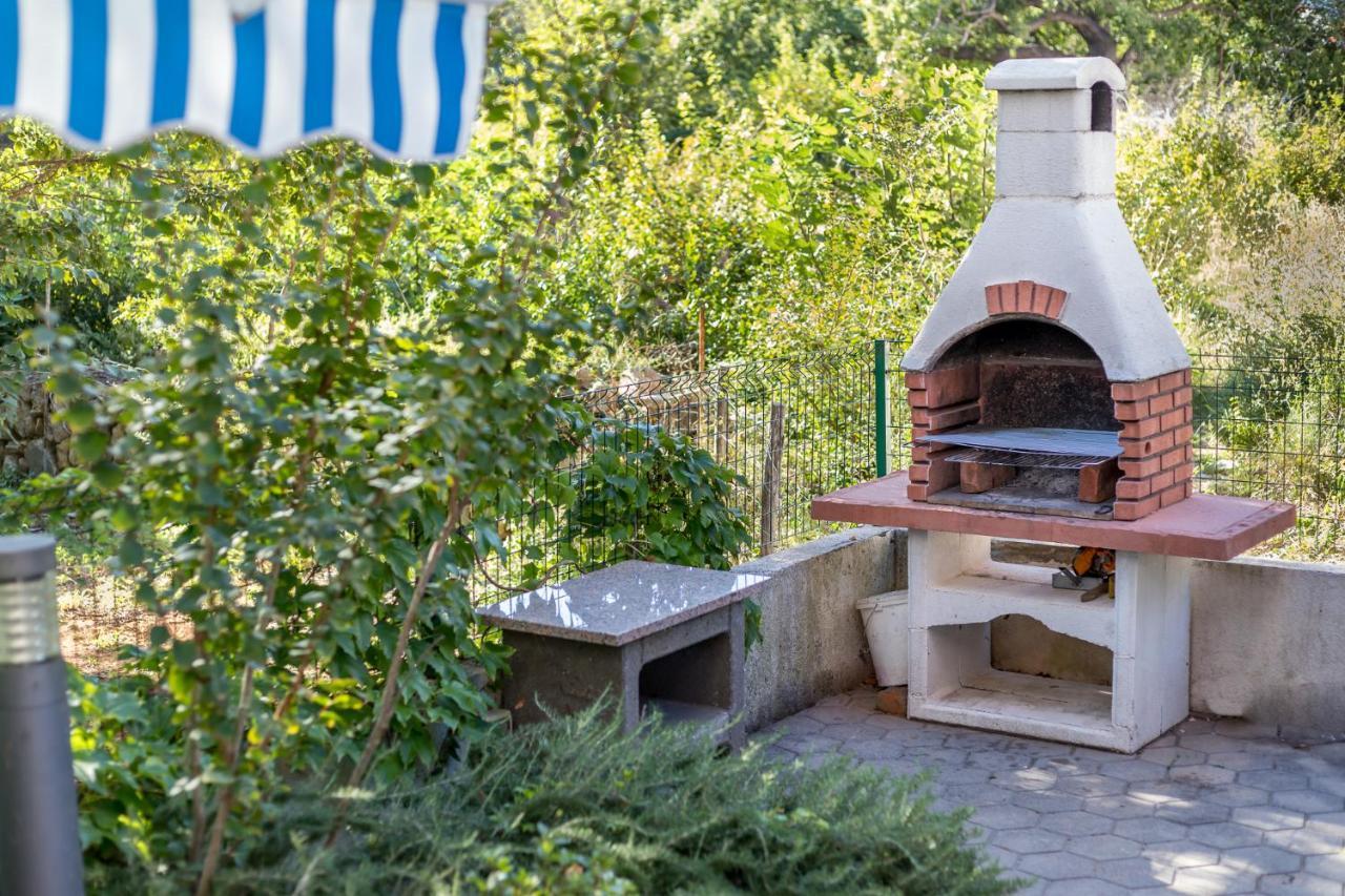 Apartments Lovorka Baška Екстериор снимка