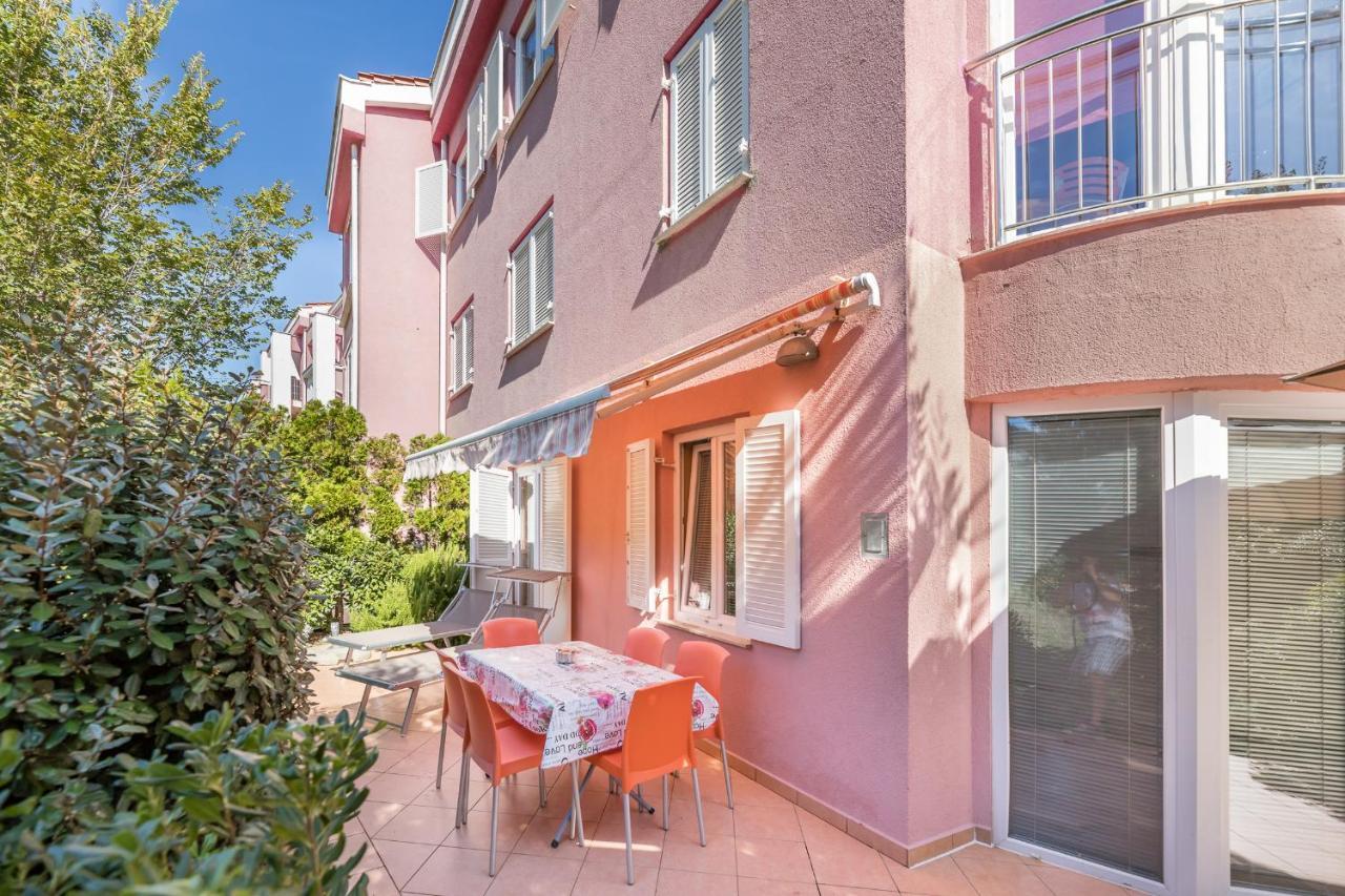 Apartments Lovorka Baška Екстериор снимка