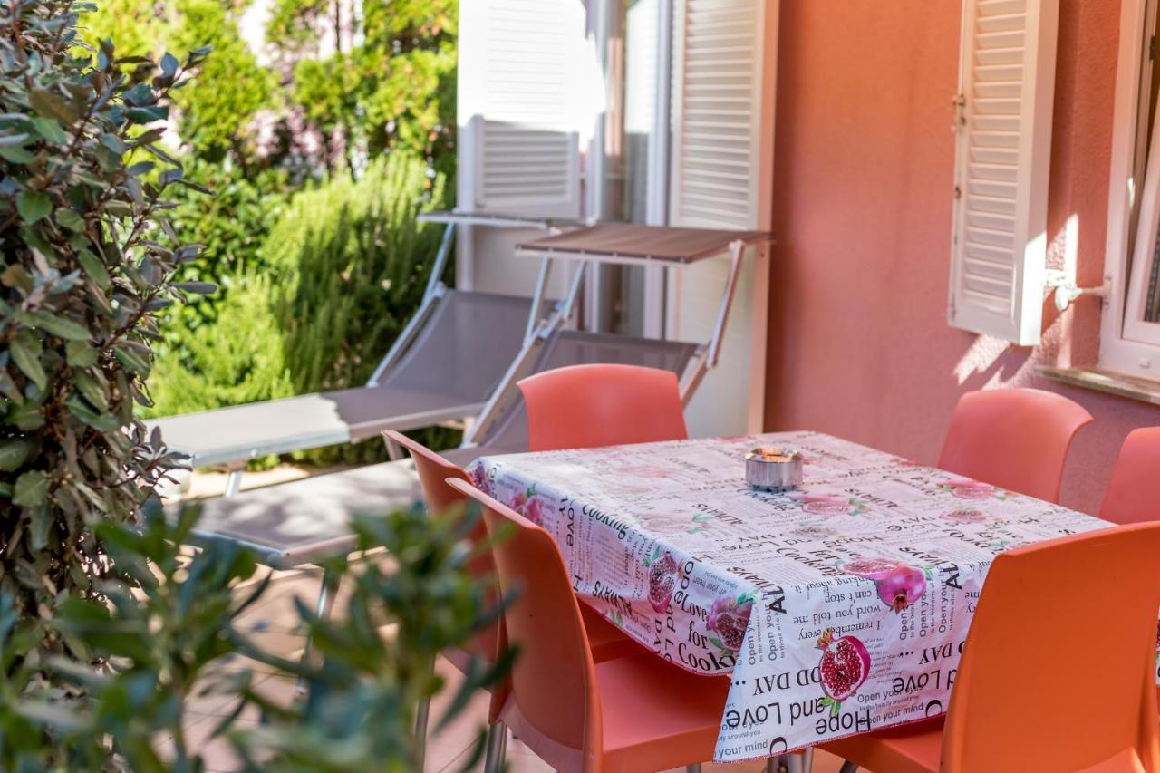 Apartments Lovorka Baška Екстериор снимка