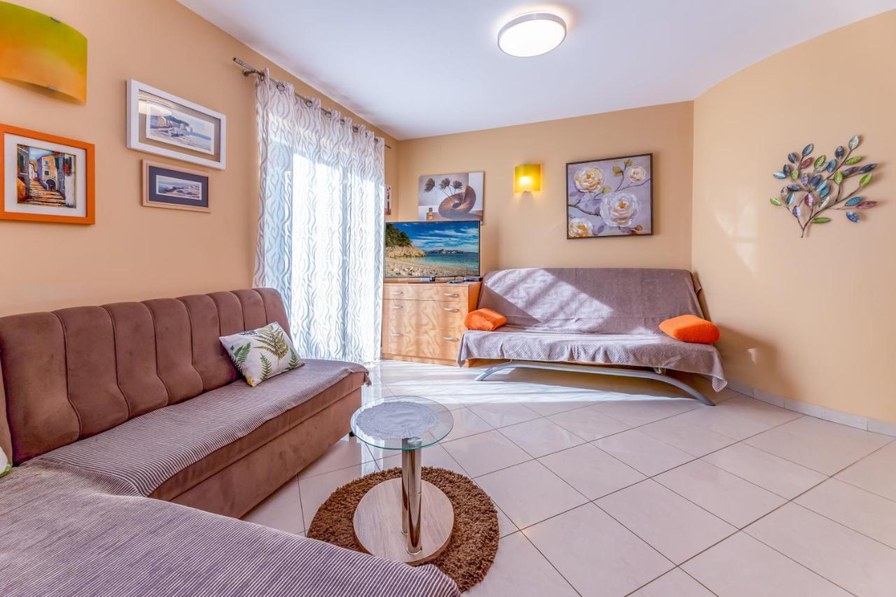 Apartments Lovorka Baška Екстериор снимка