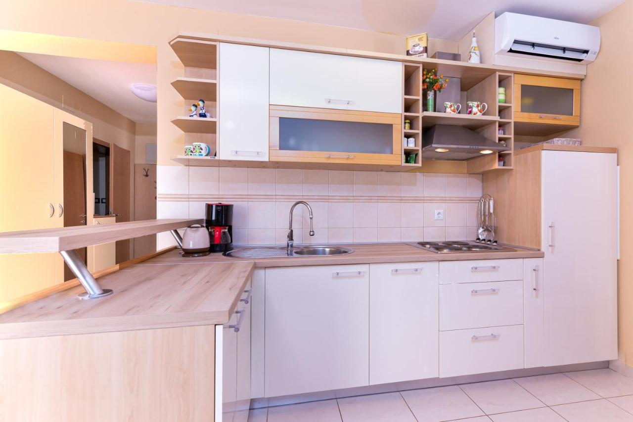 Apartments Lovorka Baška Екстериор снимка