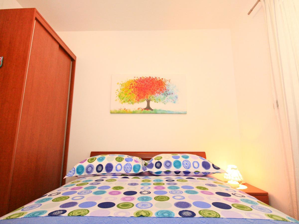 Apartments Lovorka Baška Екстериор снимка