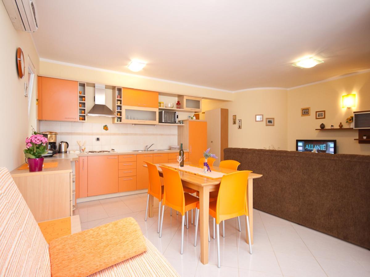 Apartments Lovorka Baška Екстериор снимка